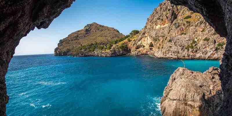 别被 AI 风口收割：普通人最该清醒的真相